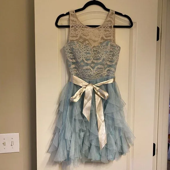 Beautiful Light Blue Dress with Cream Lace Details - Picture 3 of 4